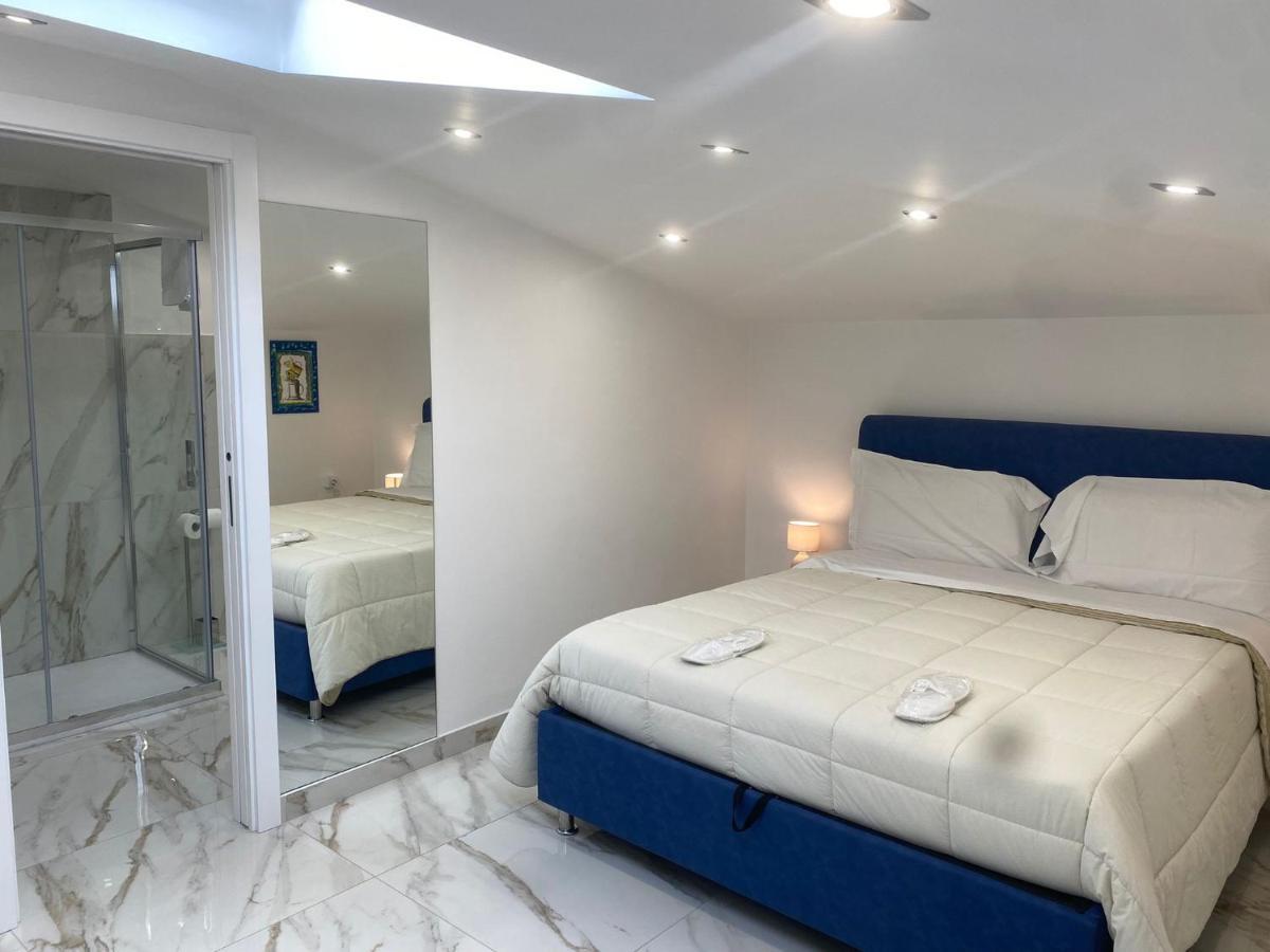 Royal Boutique Naples